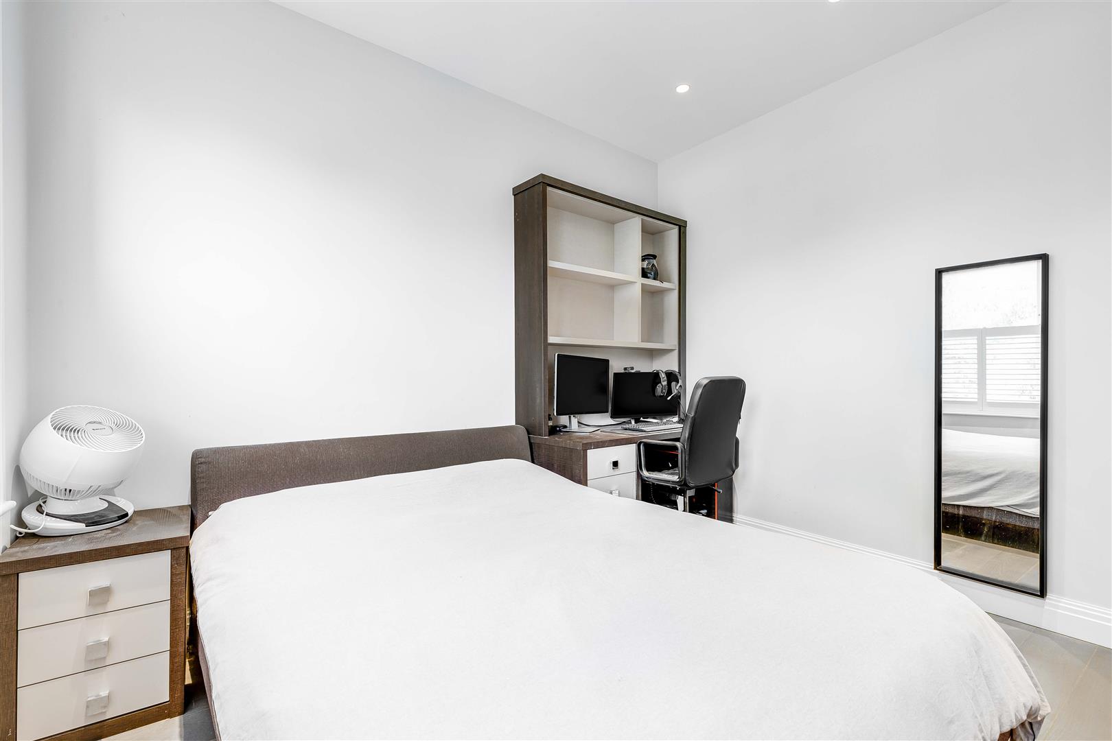 Princes Road, Wimbledon Andrew Scott Robertson